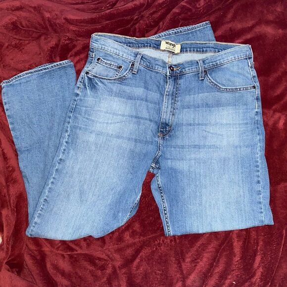 Wrangler Authentics Men’s 38x32 Jeans Medium Wash - Picture 4 of 9